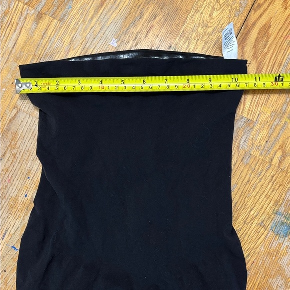 SPANXsculpt™ Seamless Power High-Waisted Mid-Thigh Short Very Black size XL - Picture 13 of 15